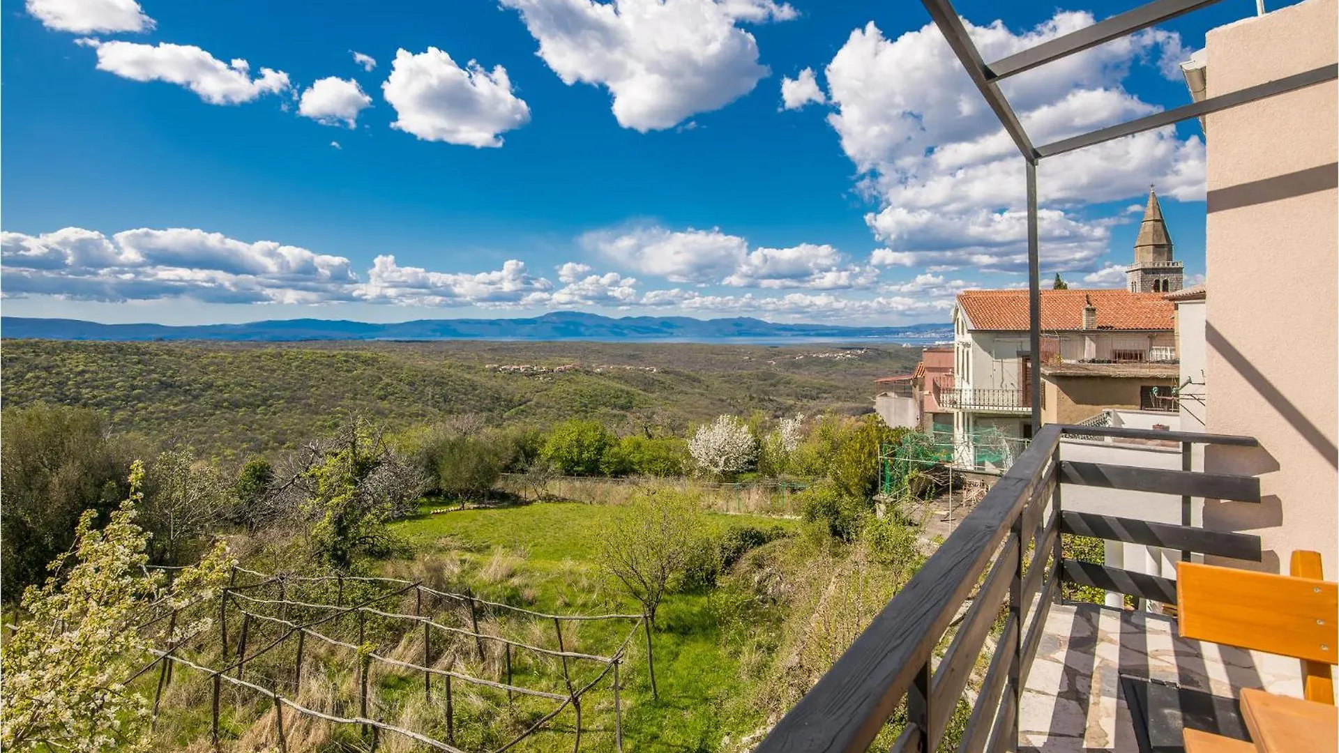 2 Bedroom Pet Friendly Home In Dobrinj Holiday home