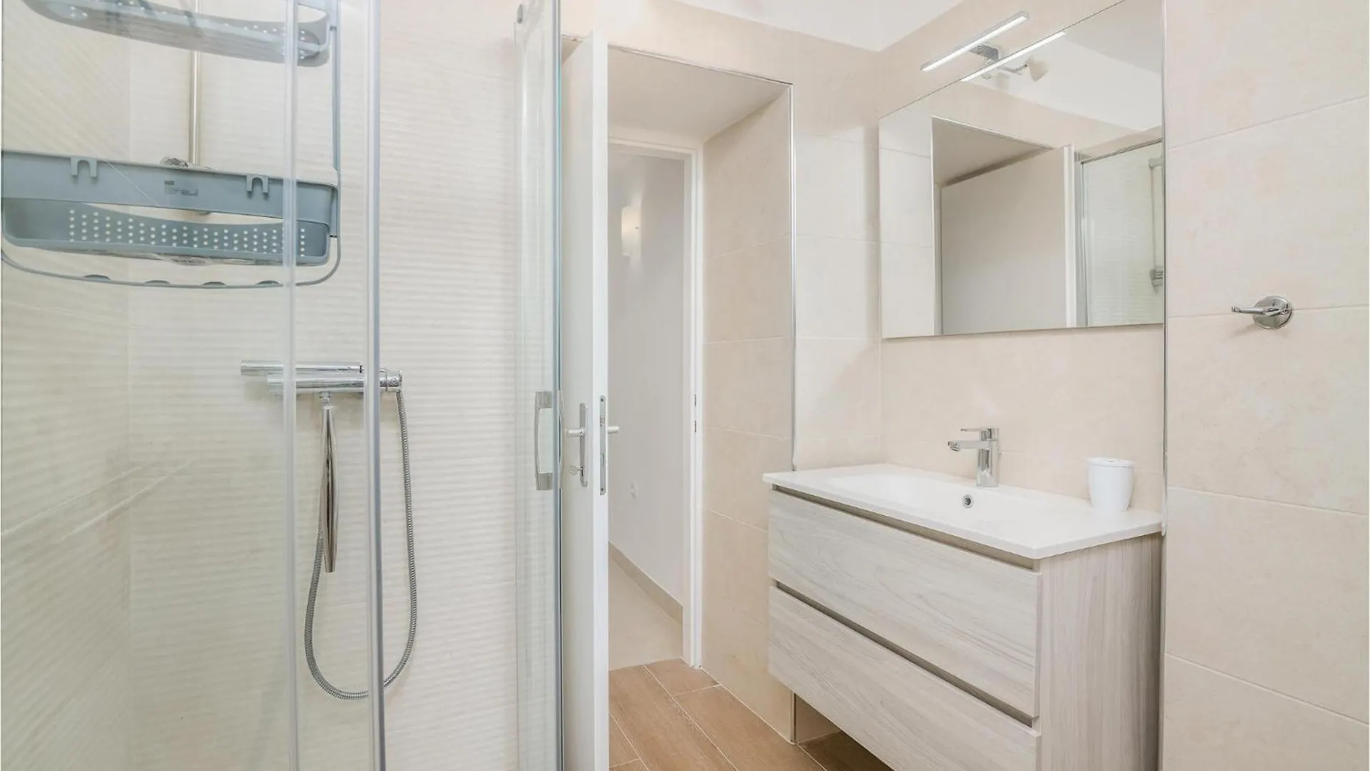 Дом отдыха 2 Bedroom Pet Friendly Home In Добринь Хорватия