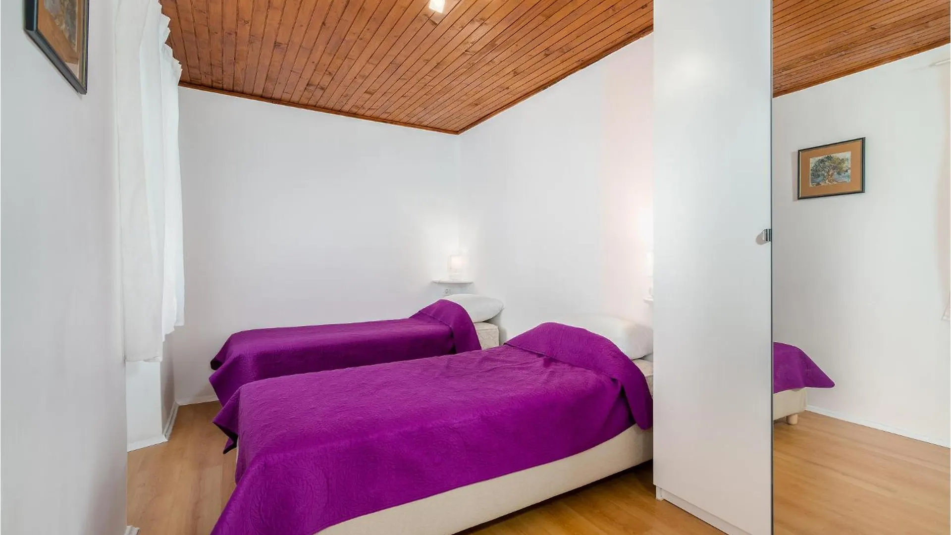 2 Bedroom Pet Friendly Home In Добринь